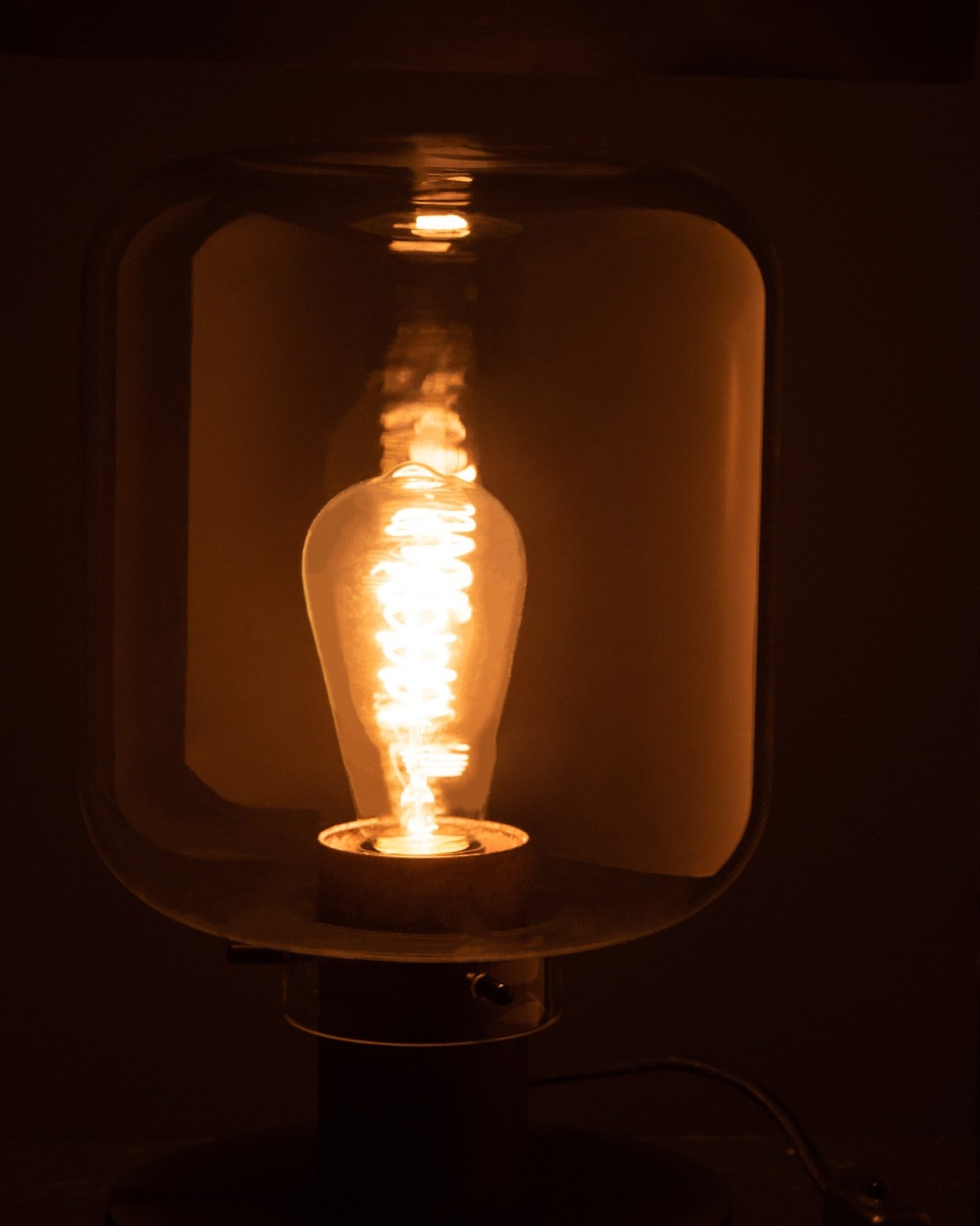 J-Line Kiyu Tischleuchte - Glas/Metall - Transparent/Schwarz - Modern