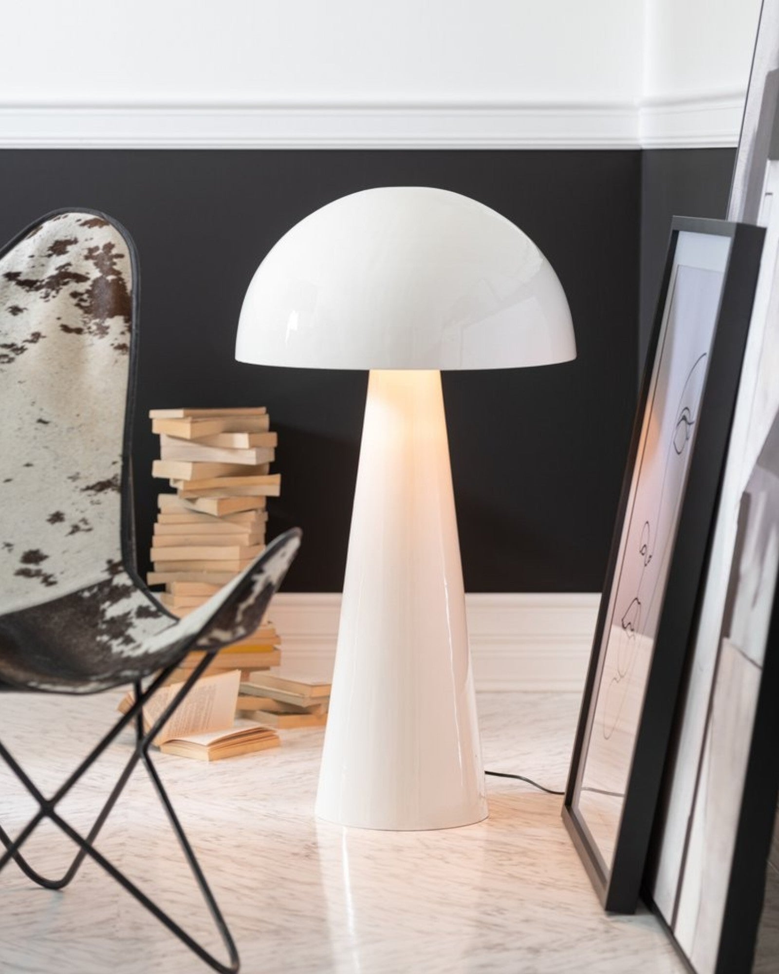 J-Line Stehleuchte Mushroom – Extra groß – Metall – Weiß