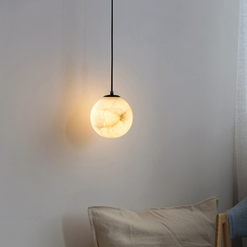 Elegante Marmor Pendelleuchte für Nachttisch & Wohnbereich