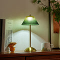 Dekorative Tischlampe aus Glas – Elegante Nachttischlampe mit modernem Design