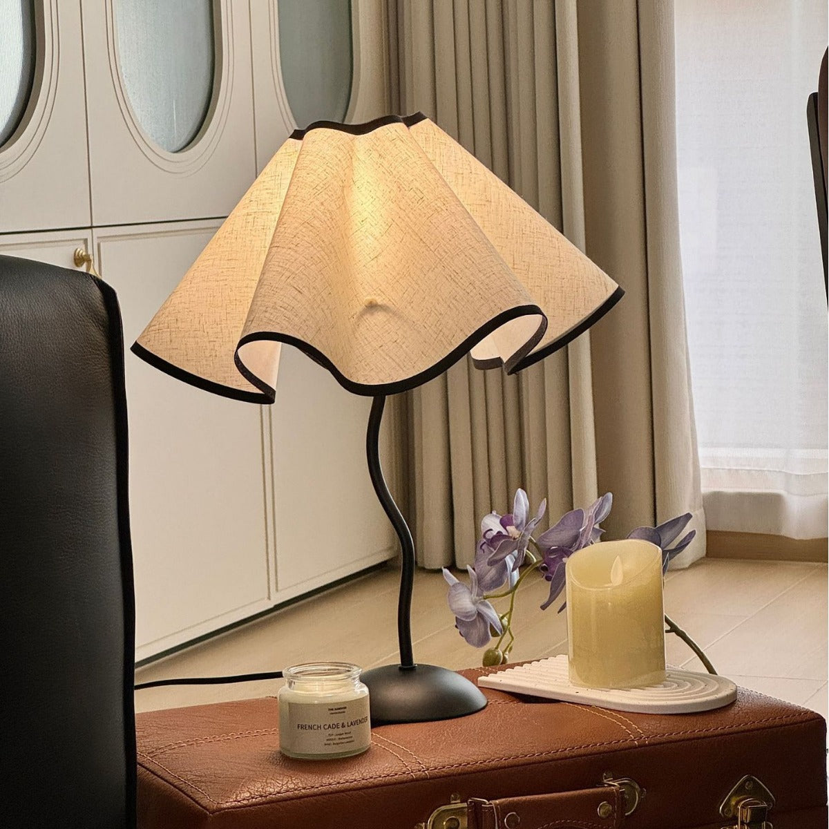 Kreative Blütenblatt-Atmosphäre Nachttischlampe