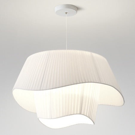 Vintage-Pendelleuchte im französischen Creme-Stil