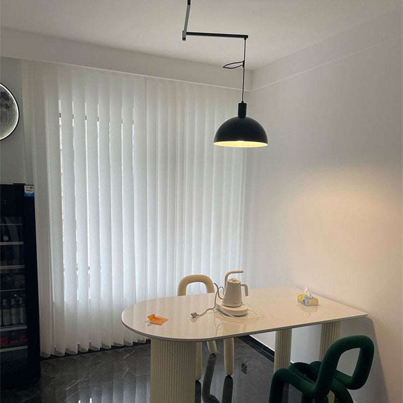 Verstellbare moderne Hängeleuchte im Bauhaus-Stil für den Essbereich