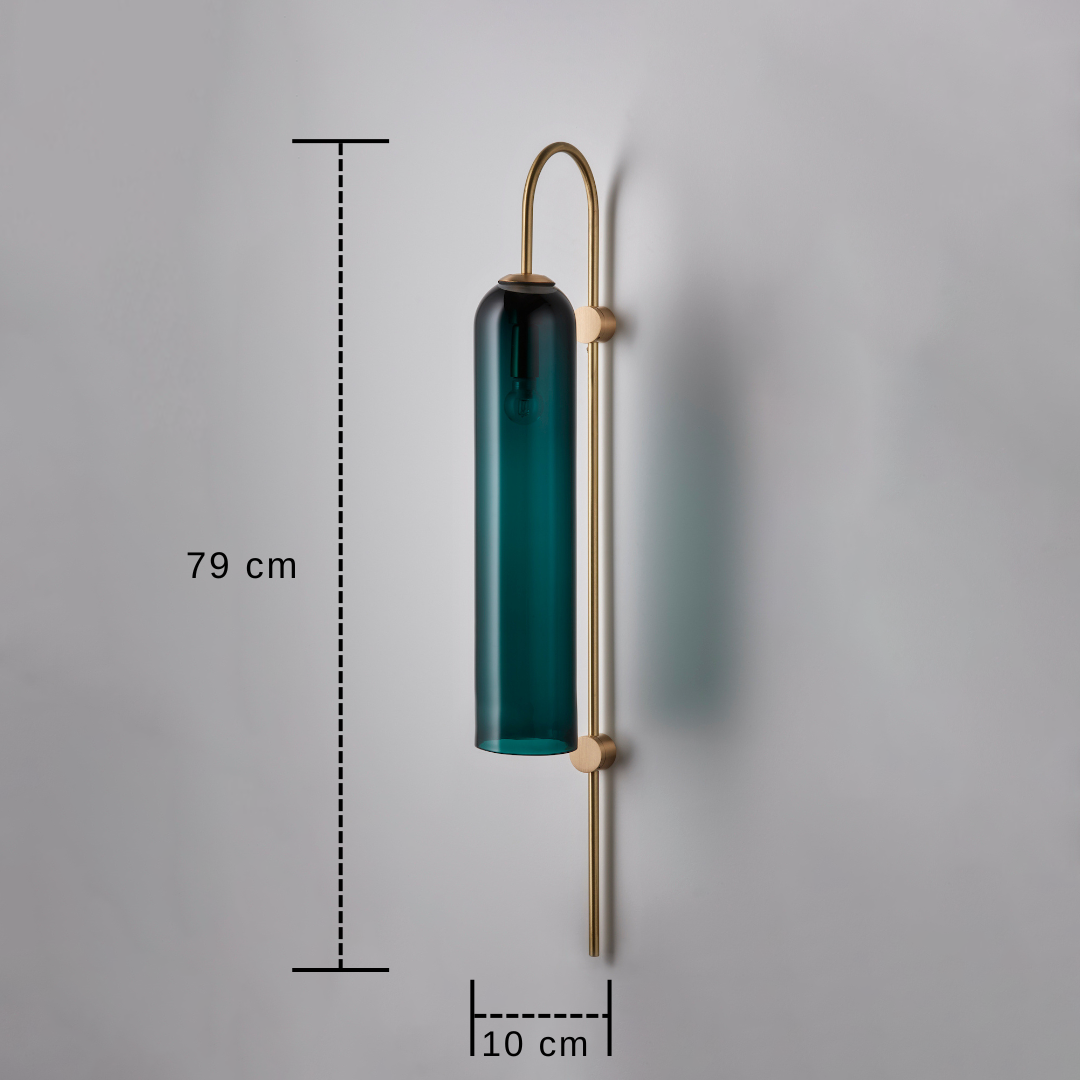 Moderne Wandleuchten aus Messing | Tannengrün & Mattweiß | Up/Down LED-Beleuchtung