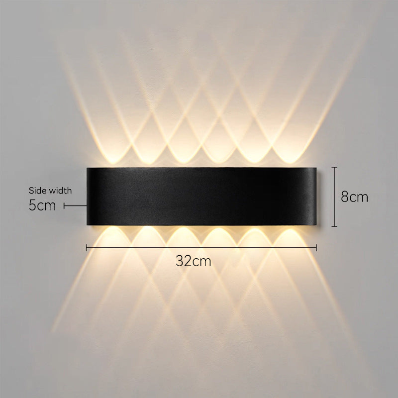 Moderne LED Wandleuchte für Innen- und Außenbereiche