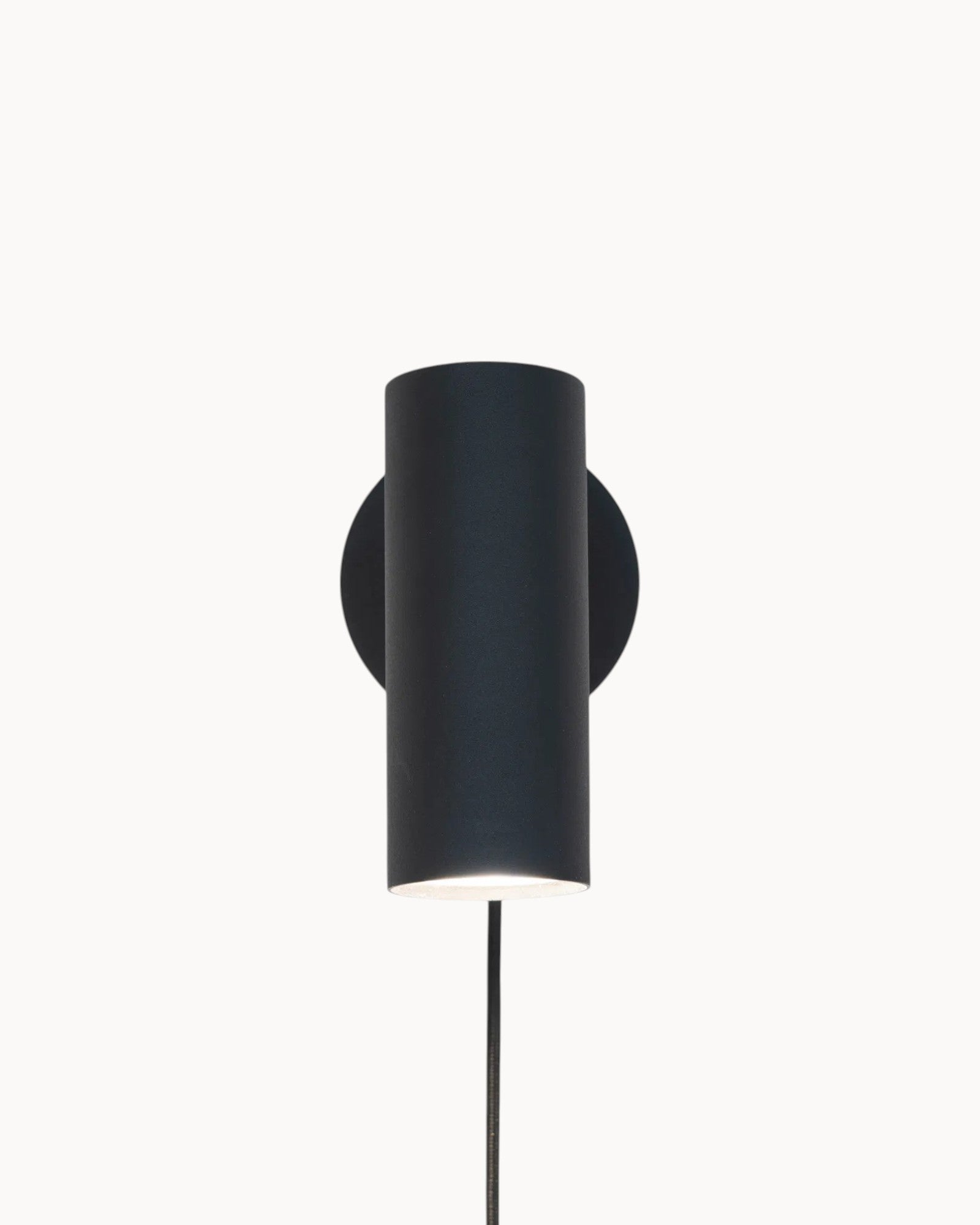 Paris Wandleuchte – Schwarzer Stahl, Modernes Design, 28W, IP20