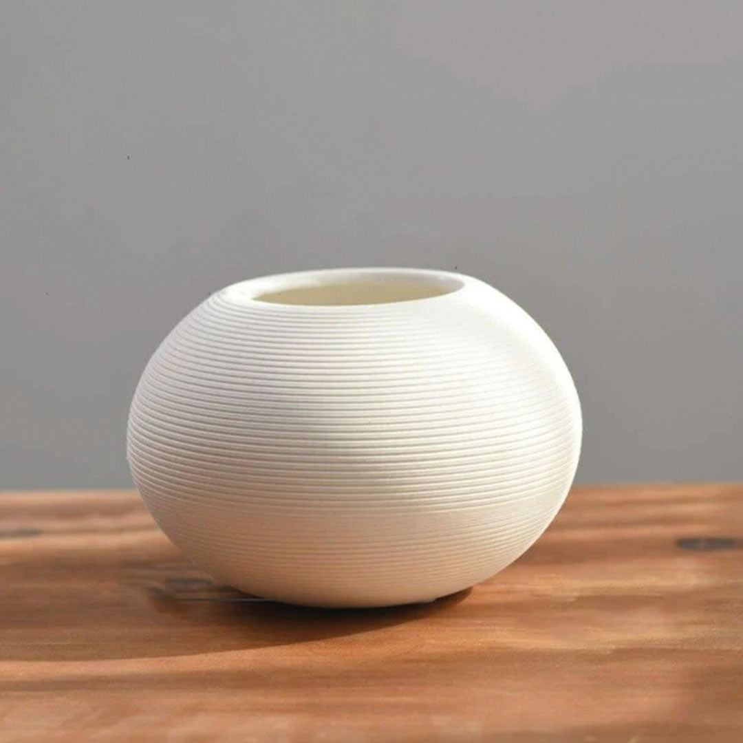 Blanche Keramik-Vase
