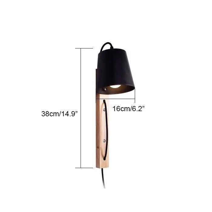 Nordische Holz Wandlampe zum Einstecken | Schwarzes Finish, E27 Sockel | AC Power | Ideal für Wohnzimmer, Schlafzimmer