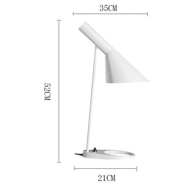 Nordische LED-Stehlampe mit Augenschutz