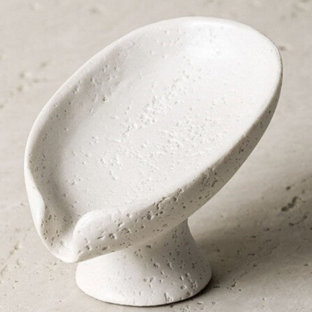 Minimalistische Seifenschale im Wabi-Sabi Stil – Skulpturales Design mit natürlicher Struktur