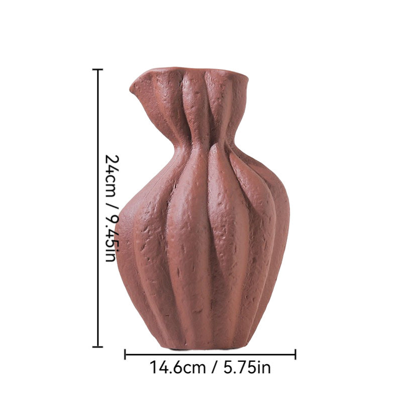 Skulpturale Keramikvase im Wabi-Sabi Stil – Modernes Deko-Objekt mit organischer Form