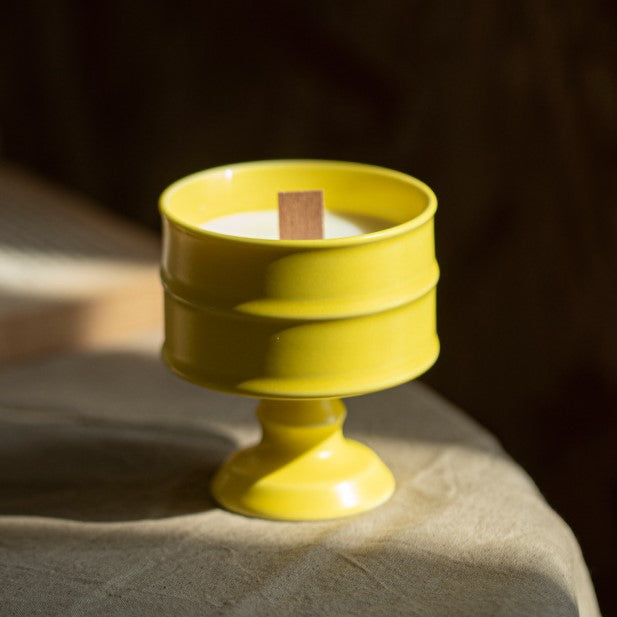 Vintage Kerzenhalter aus Keramik – Elegantes Deko-Objekt im Retro-Stil