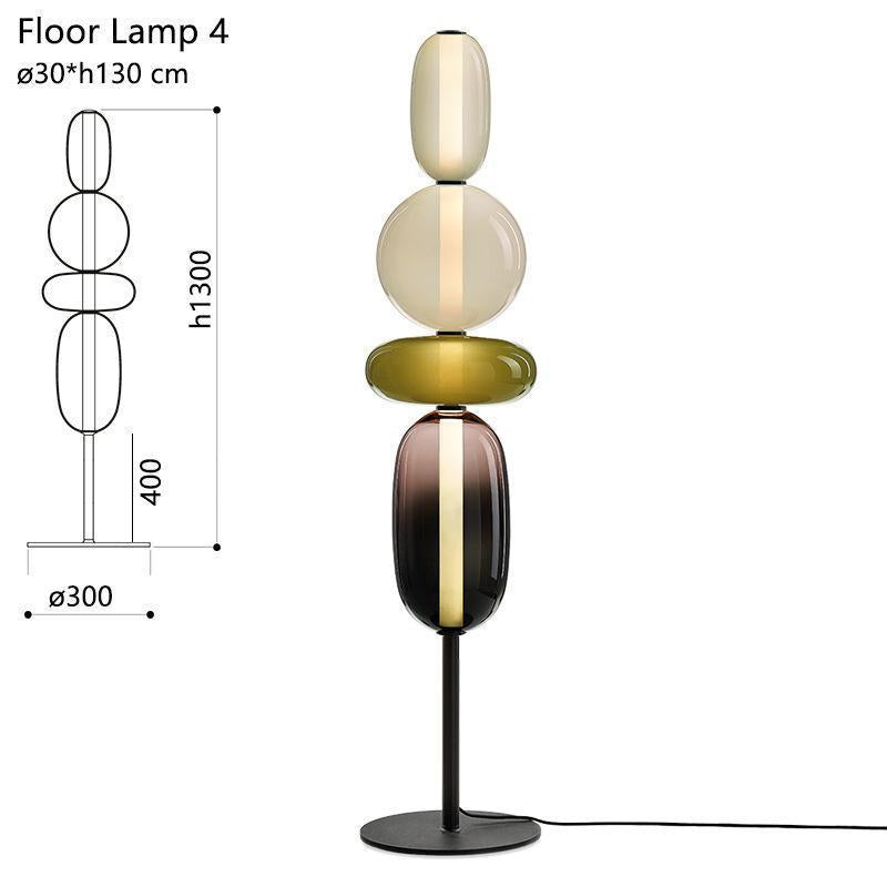 Dekorative Stehlampe mit Glas Kugeldesign im modernen Stil