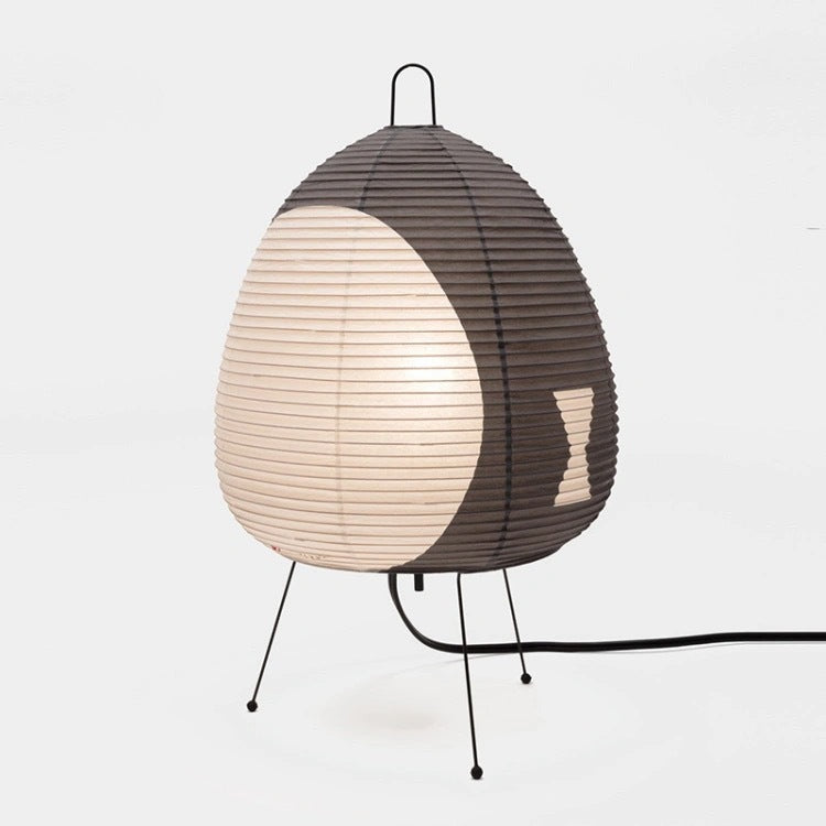 Wabi-Sabi Tischlampe aus Reispapier – Japanisch inspirierte Designlampe mit sanftem Licht
