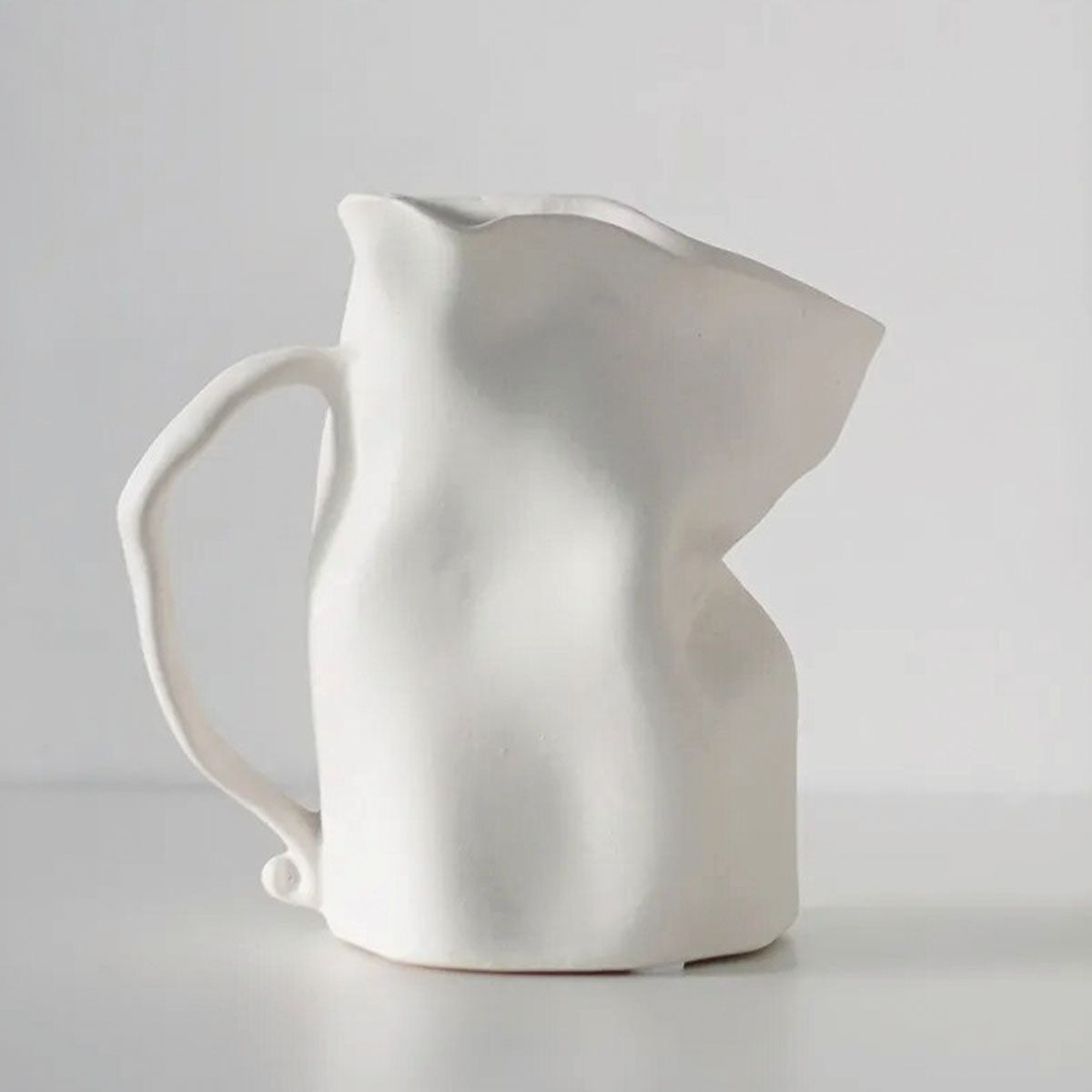 Gefaltete Kaffeetasse Vase