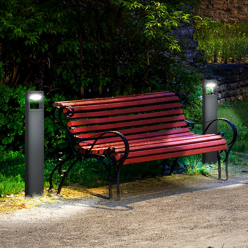 Moderne LED-Gartenleuchte mit verstellbarem Lichtwinkel für Außenbereiche