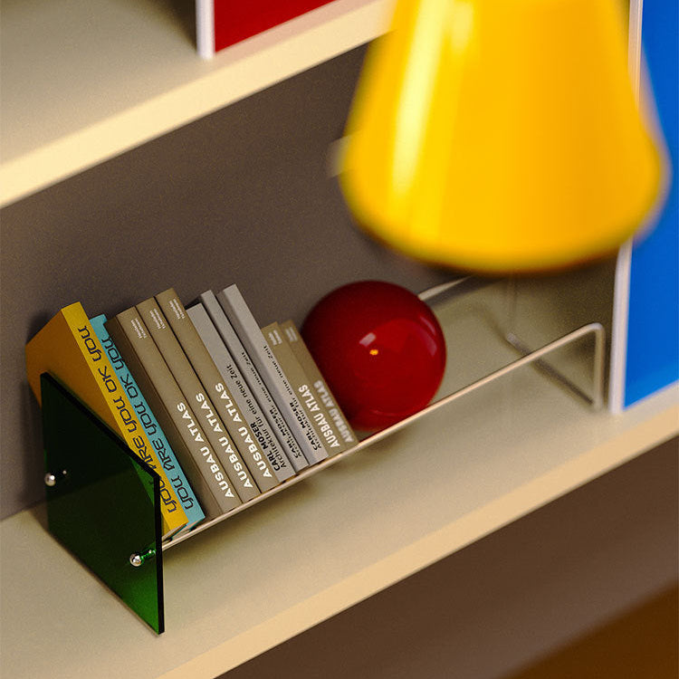Moderne Designer Buchstütze im geometrischen Stil