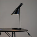 Nordische LED-Stehlampe mit Augenschutz
