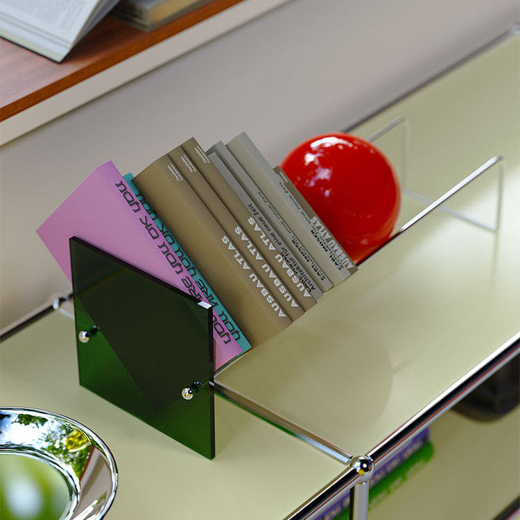 Moderne Designer Buchstütze im geometrischen Stil